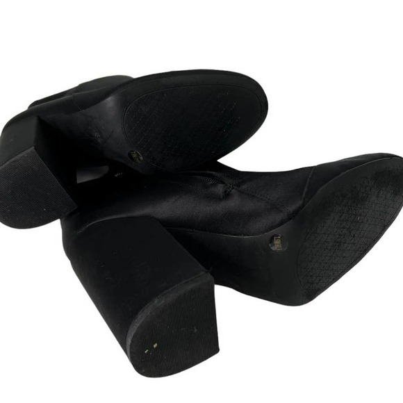 Jessica Simpson Black "Satin" 4" Heeled Booties Size 7.5 - Picture 6 of 7